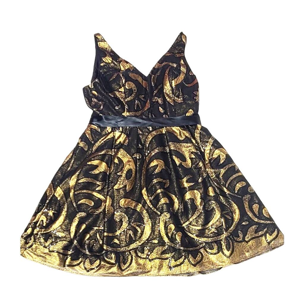 Jun & Ivy Francessca's Collection gold fit and flare dress women's medium